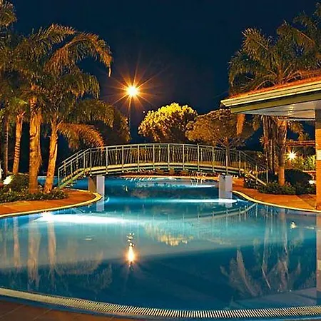 Villaggio Oasis Vakantiepark 4*